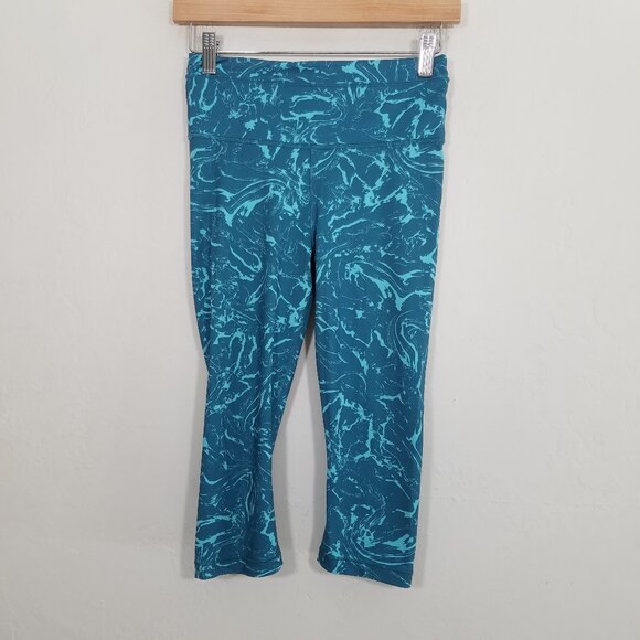 Athleta Pants - Athleta Accelerate Crop 3/4 Leggings Size S